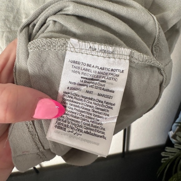 Cotton on NWT army green padded shoulder boxy cropped muscle tank top T-shirt - Picture 6 of 8